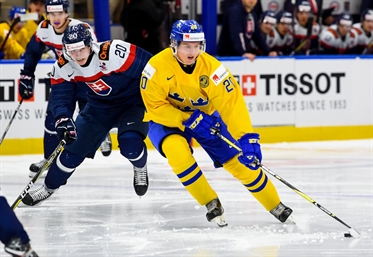 Swedes hold off Slovaks